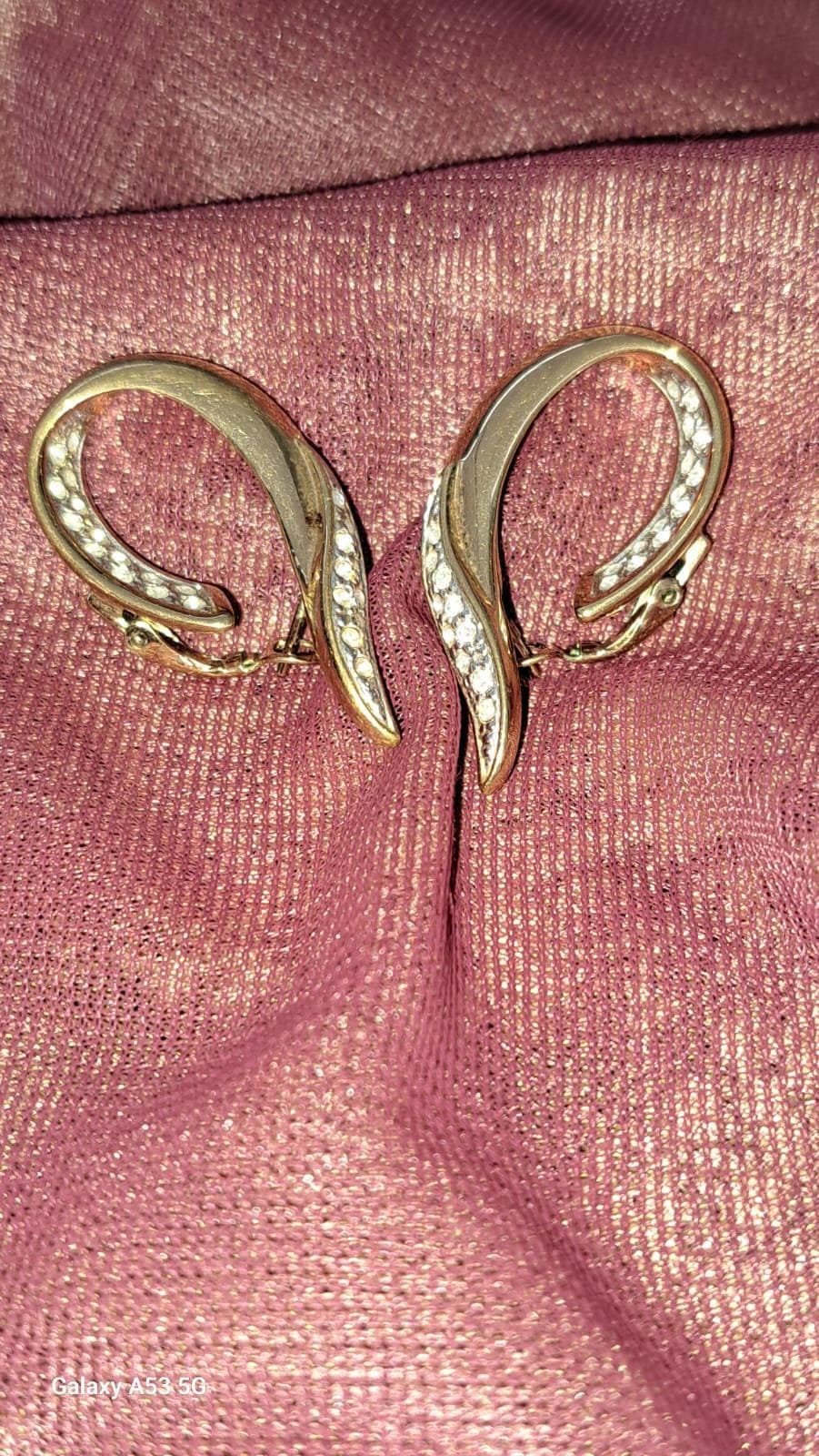 Ohrringe Goldfarben Mit Straßsteinchen - Modeschmuck Vintage von JulesLaedchen