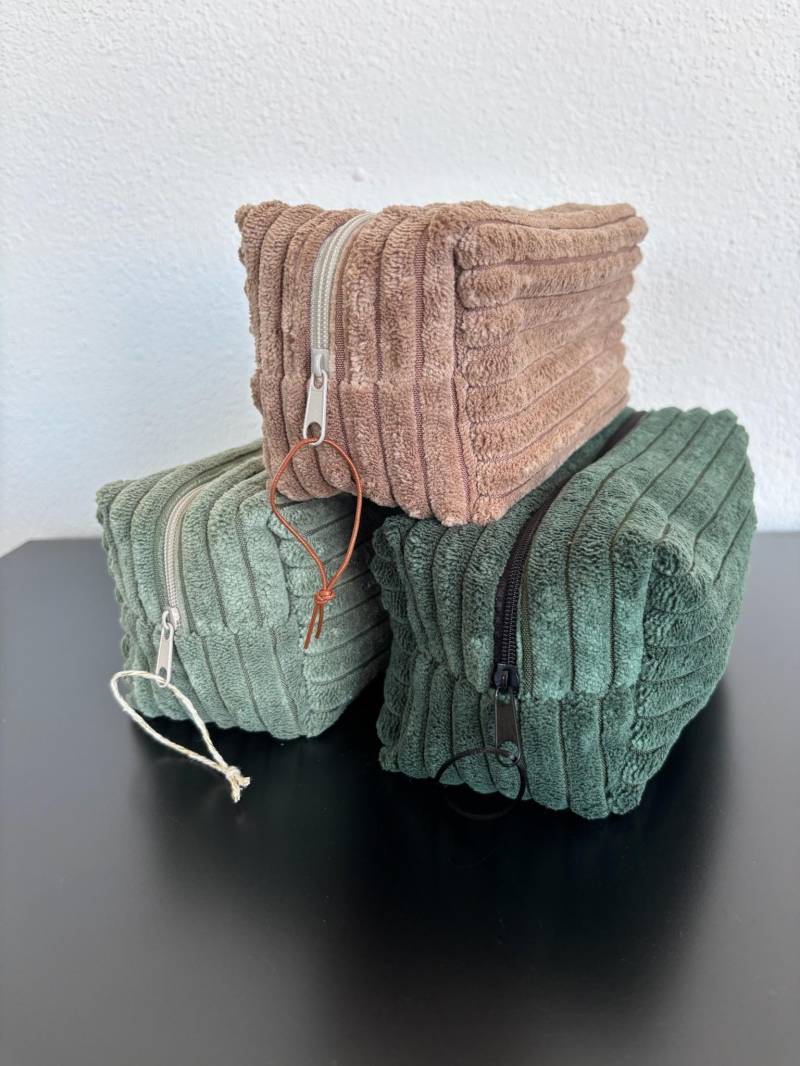 Kosmetiktaschen von JulesNaehstueble