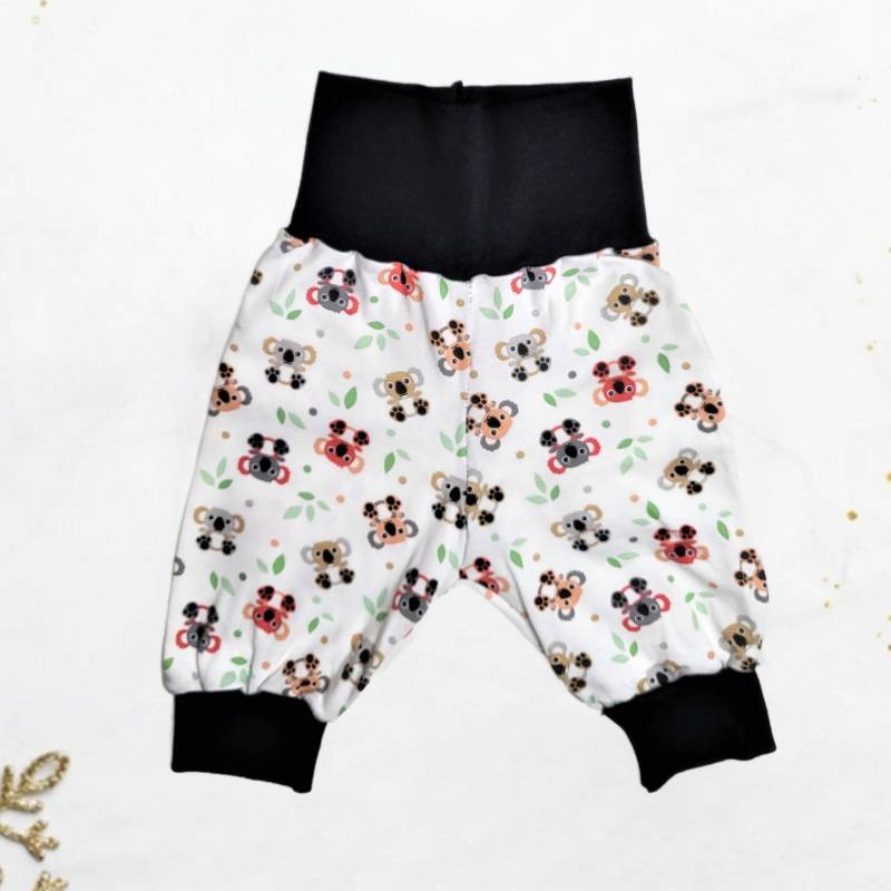 Unisex Pumphose Baby Hose Harmenshose Gr. 56 - 62 Schwarz Weiß Rot Koalabären Koalas Tierprint von JulesTraumstuebchen