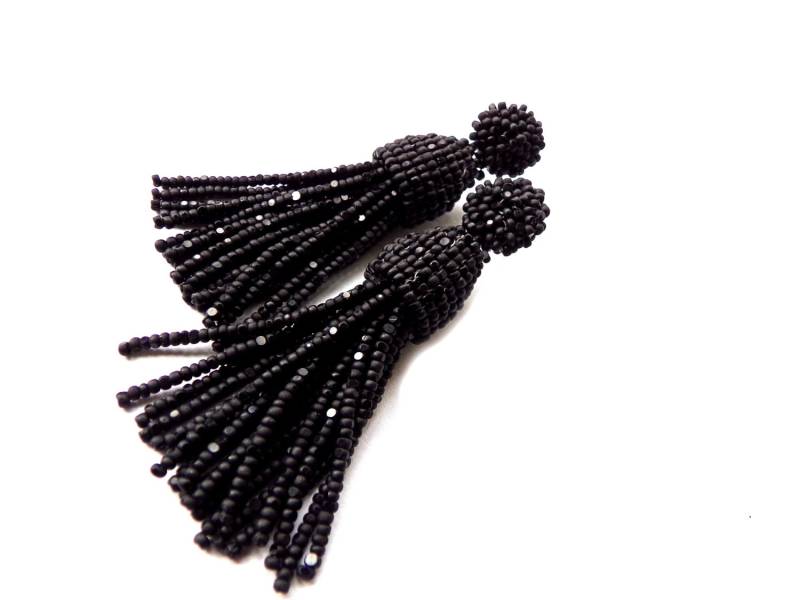 Matte Schwarze Perlen Quasten Ohrringe Charlotte Rocailles Perlen, Oscar De La Renta Stil Matte Schwarze Perlen Quasten Ohrringe Charlotte Rocailles Perlen, Oscar De La Renta Stil von JuliMarBeads