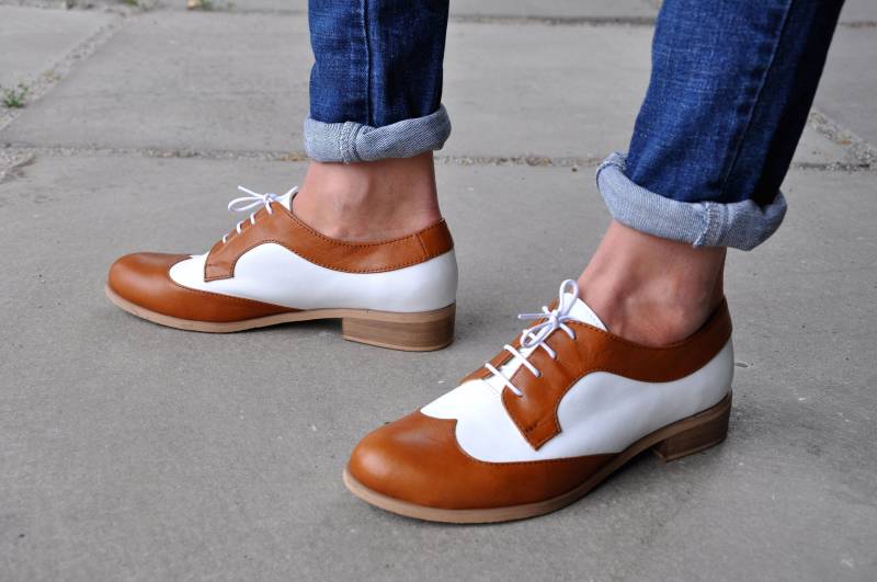Zweifarbige Leder Oxford Schuhe - Handgefertigte, Anpassbare Schnürung von JuliaBoShoes