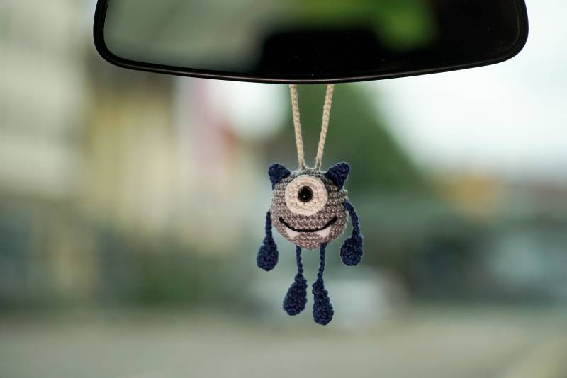 Handgemachtes Gehäkeltes Monster - Amigurumi Autoanhänger, Schlüsselanhänger, Geschenkidee Handgemachtes Gehäkeltes Monster - Amigurumi Autoanhänger, Schlüsselanhänger, Geschenkidee von JuliaKonstanzDe