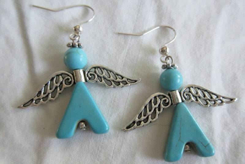 Engel Ohrringe, Aus Türkis Steinen Und Mit Silberfarbenen Haken Flügeln Engel Ohrringe, Aus Türkis Steinen Und Mit Silberfarbenen Haken Flügeln von JuliaLouiseShop