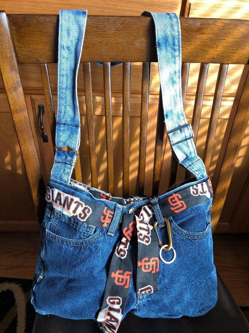 Giants Baseball Denim Geldbörse Upcycling Jeanstasche Mit Verstellbarem Trageriemen Karabiner/Schlüsselanhänger von JuliaLouiseShop