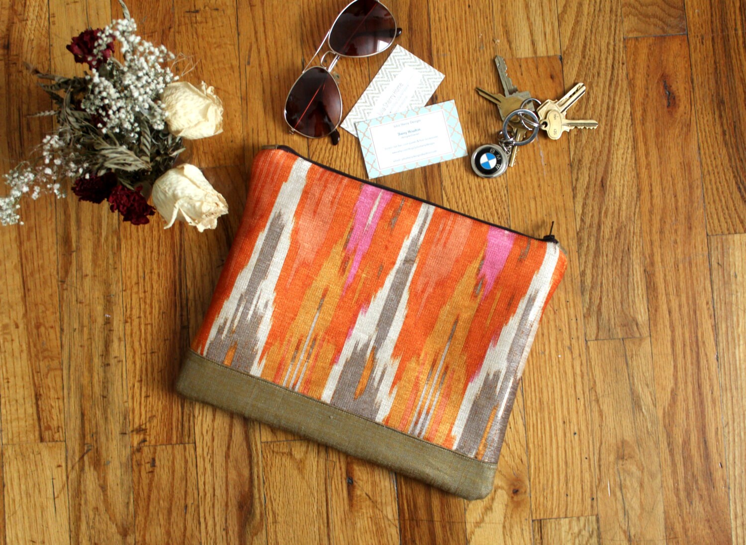 Reißverschluss-Tasche, Reißverschluss-Etui, Rot Creme Reißverschluss Kupplung, Handtasche, Lässige Ipad-Hülle von JuliaSherryDesigns