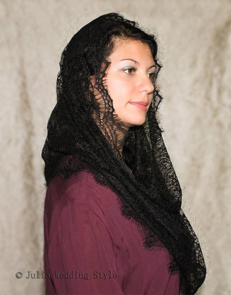 Schwarzer Spitzen-Mantel-Schleier Vintage Kirchenkopfbedeckung von JuliaWeddingStyle