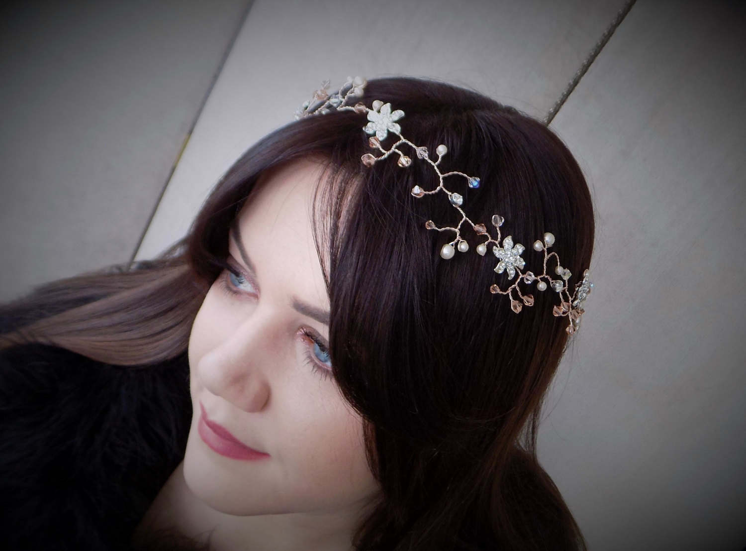Rose Gold Swarovski Crystal Pearl & Diamante Lange Blumenranke Rose Gold Swarovski Crystal Pearl & Diamante Lange Blumenranke von JuliannaLockett