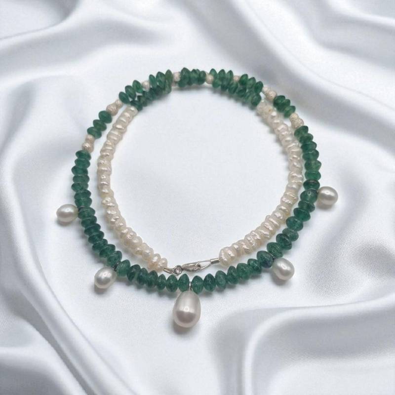 Halskette Mit Echtem Smaragd Und Echten Süßwasserperlen in 925 Sterling Silber von JuliasJewelryJJ