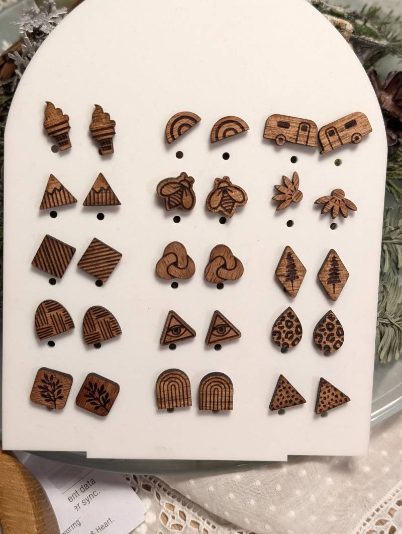 Holzohrring Tropfen Holzohrring Tropfen von JulieElli
