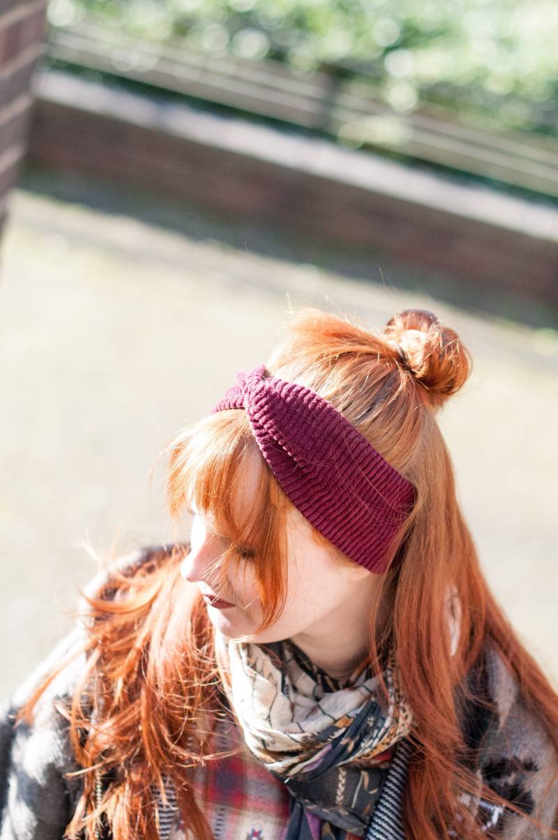 Warmes Stirnband Für Den Herbst/Winter Aus Samt Cord Velvet in Weinrot/ Rot Ohren Wärmer Haarband Baumwolle von JuliettaVgwendetta