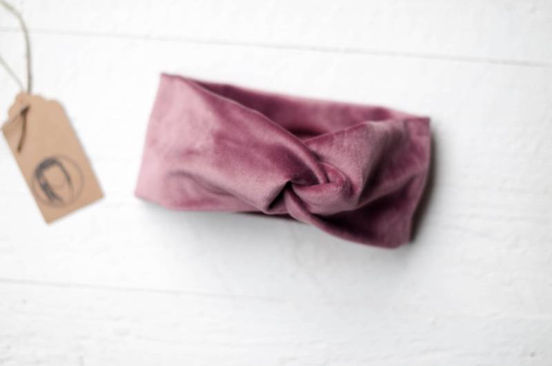 Warmes Stirnband Für Den Herbst/Winter Aus Samt Velvet in Alt Rosa/ Ohren Wärmer Haarband Warmes Stirnband Für Den Herbst/Winter Aus Samt Velvet in Alt Rosa/ Ohren Wärmer Haarband von JuliettaVgwendetta