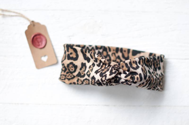 stirnband Für Den Sommer/Frühling Aus Leichtem Viskose Jersey in Leo Animal Muster Ohren Wärmer Haarband Beige Braun Tiger stirnband Für Den Sommer/Frühling Aus Leichtem Viskose Jersey in Leo Animal Muster Ohren Wärmer Haarband Beige Braun Tiger von JuliettaVgwendetta
