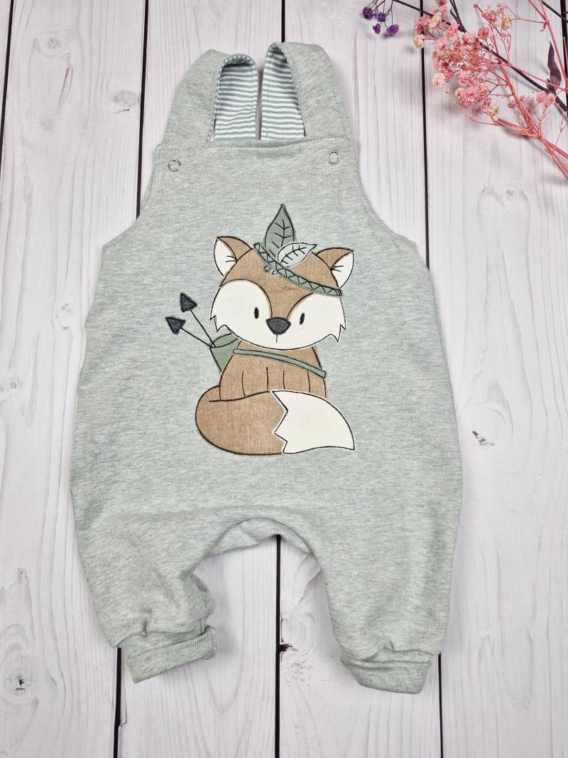 Latzhose Baby Stickerei Applikation Boho Fuchs Latzhose Baby Stickerei Applikation Boho Fuchs von JulikindHandmade