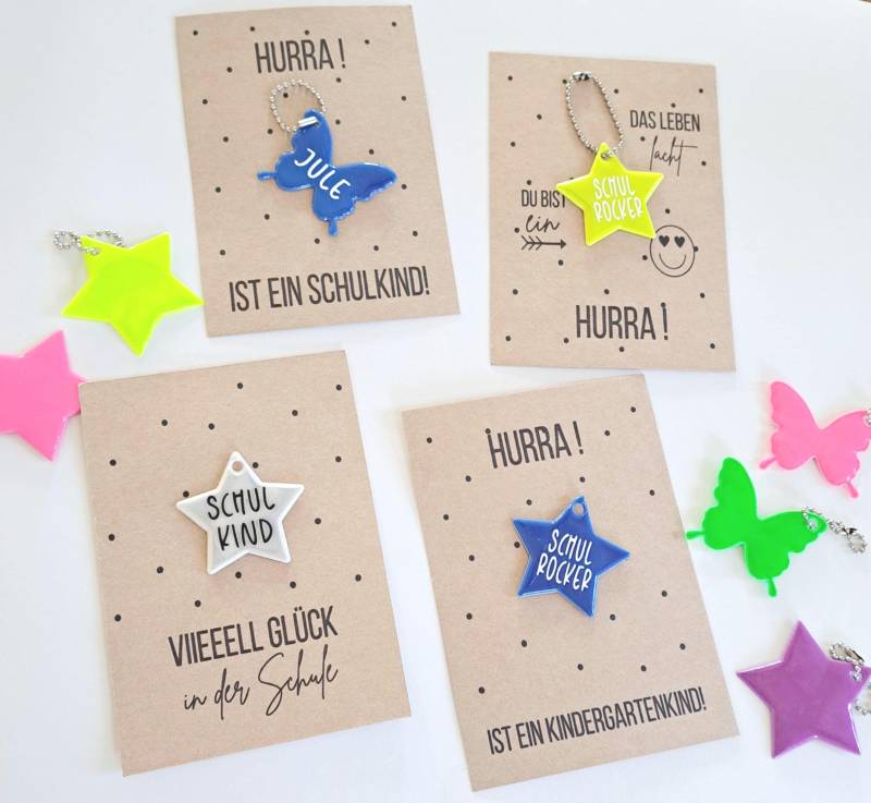 Karte Zur Einschulung Mit Reflektor Für Büchertasche // Reflektierender Anhänger //Schulkind 2025 Schulrocker Kindergartenkind von JulinesPerlenzauber