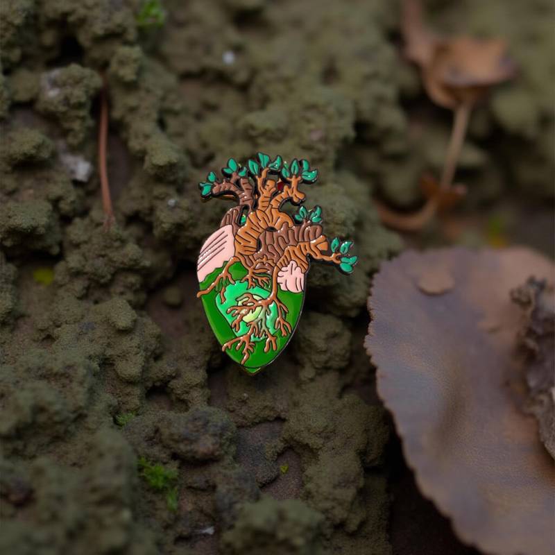 Großer Anstecker Herz Des Waldes Wald Hard Enamel Pin Großes Grün Braun Natur & Mystik Accessoire Cottagecore Tree Art von Julmondes