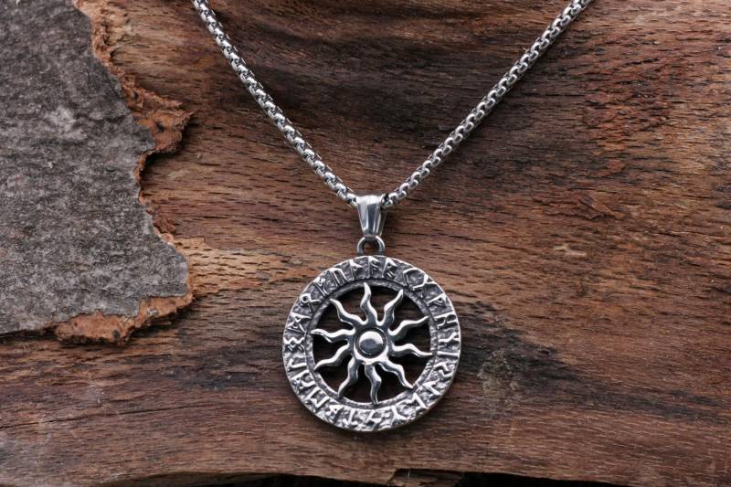 Herren Halskette - Edelstahl Anhänger Maskuline Wikinger Männer Schmuck Silber von JulusJason