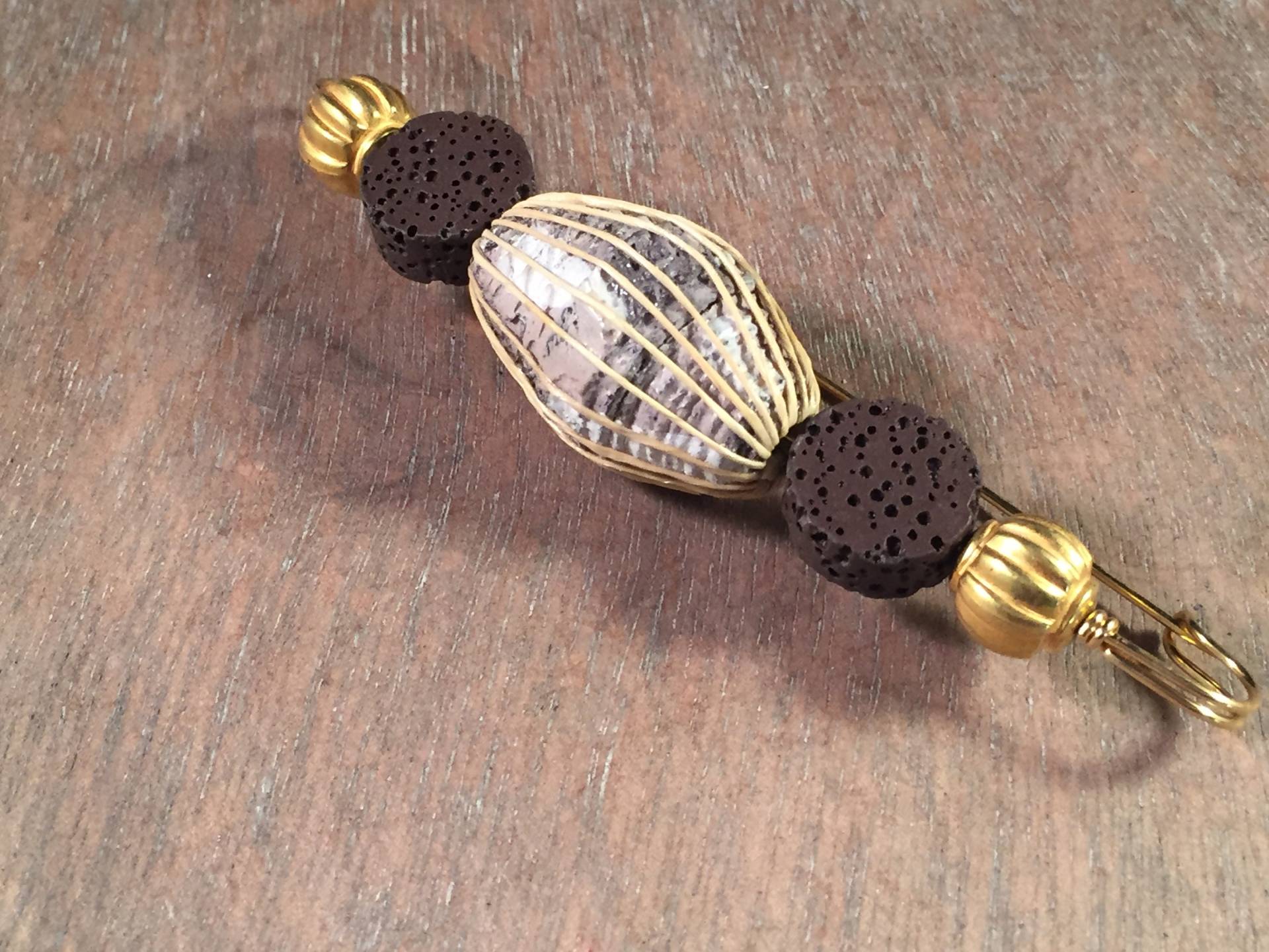 Brosche in Gold-Brauntöne Aus Papierperle Und Lava von JumanArt