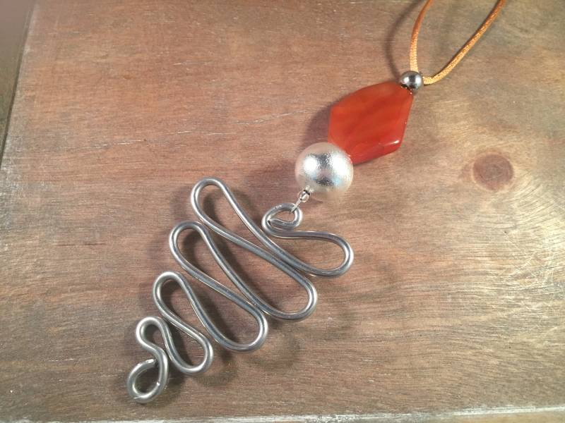 Lange Kette in Silber Aus Alu Und Karneol von JumanArt