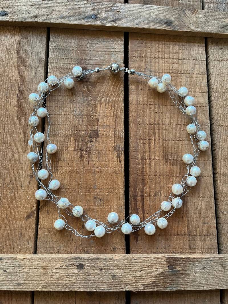 Wunderschöne Perlenkette // Süßwasserperlen// von JumanArt