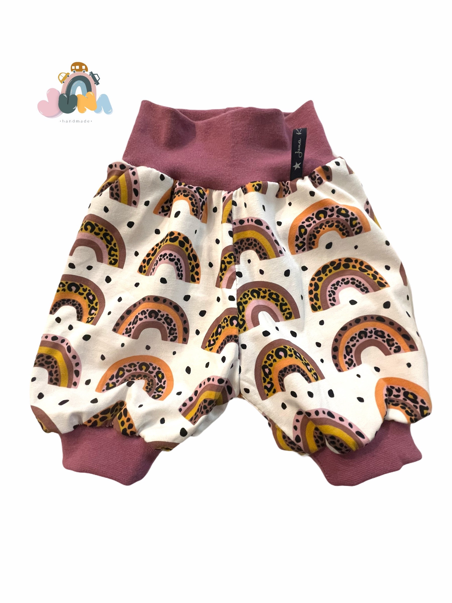 Kurze Pumphose "Wildrainbow" Babyhose Shorts Regenbogen Leopardenmuster 62 68 74 80 86 92 98 104 110 116 122 128 Kindermode Creme Altrosa Kurze Pumphose "Wildrainbow" Babyhose Shorts Regenbogen Leopardenmuster 62 68 74 80 86 92 98 104 110 116 122 128 Kindermode Creme Altrosa von JunaKindermodede