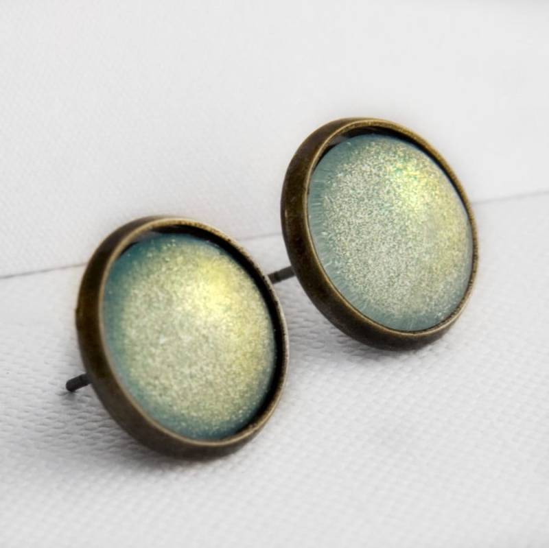 Icy Mint Ohrstecker in Antike Bronze - Minty Blaue Glitzernde Ohrstecker, Mintgrüne Ohrringe, Handgefertigter Schmuck Icy Mint Ohrstecker in Antike Bronze - Minty Blaue Glitzernde Ohrstecker, Mintgrüne Ohrringe, Handgefertigter Schmuck von JunestoneMarket
