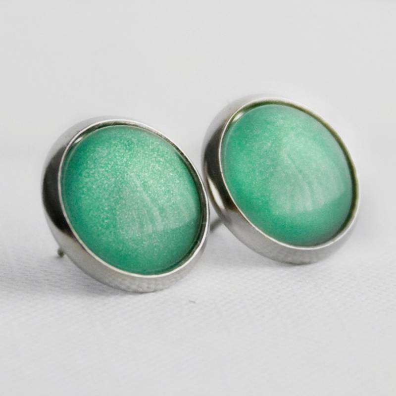 Mint Apple Ohrstecker in Silber, Grün Grüne Ohrstecker, Schimmernde Schmuck, Minty Ohrringe, Fake Plugs, Handgemachte Geschenke Mint Apple Ohrstecker in Silber, Grün Grüne Ohrstecker, Schimmernde Schmuck, Minty Ohrringe, Fake Plugs, Handgemachte Geschenke von JunestoneMarket