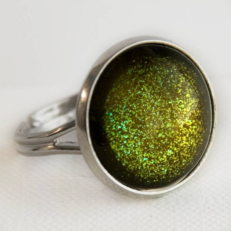 Zombie Ring in Silber - Olive Moosgrün Glitzer Cocktail Zombie Ring in Silber - Olive Moosgrün Glitzer Cocktail von JunestoneMarket