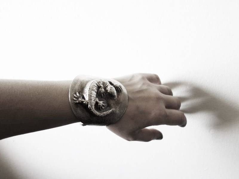 Handgefertigter Eidechsen Armreif Aus Sterlingsilber von JungSunJewellery