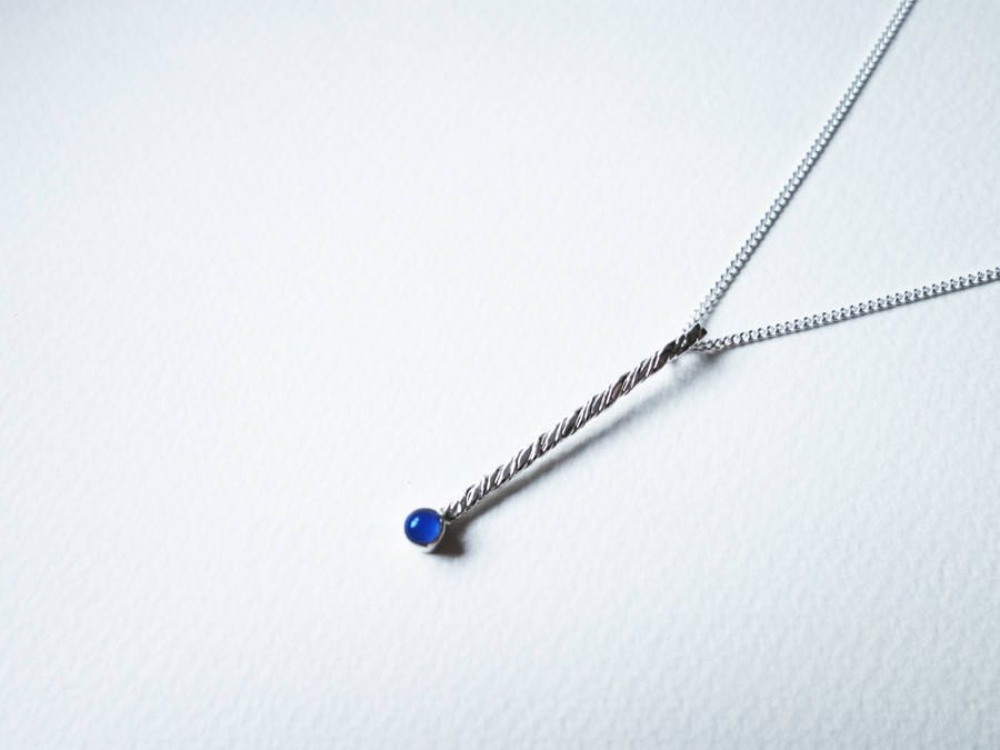 Geschmiedete Sterling Silber Halskette Blauer Chalcedon Anhänger, 30-Zoll-Kette Geschmiedete Sterling Silber Halskette Blauer Chalcedon Anhänger, 30-Zoll-Kette von JungSunJewellery