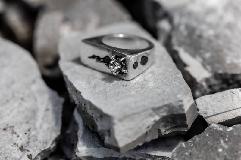 Rohdiamant Im Meteorit Silberring von JungleTribe