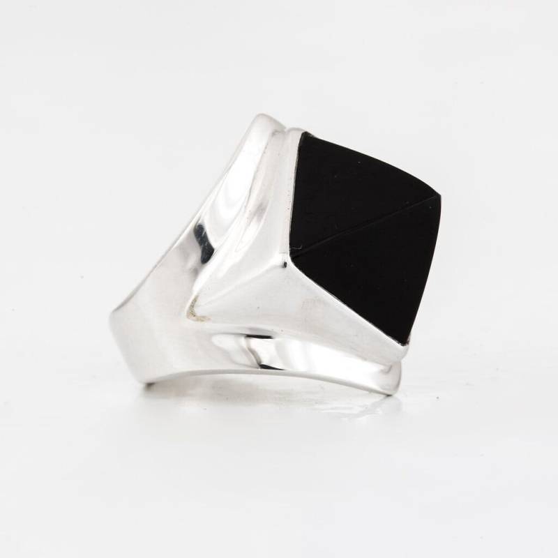 Schwarze Onyx Pyramide Magie Sterling Silber Ring, Massive Silberring Für Männer, Silberringe Frauen Schwarze Onyx Pyramide Magie Sterling Silber Ring, Massive Silberring Für Männer, Silberringe Frauen von JungleTribeJewelry