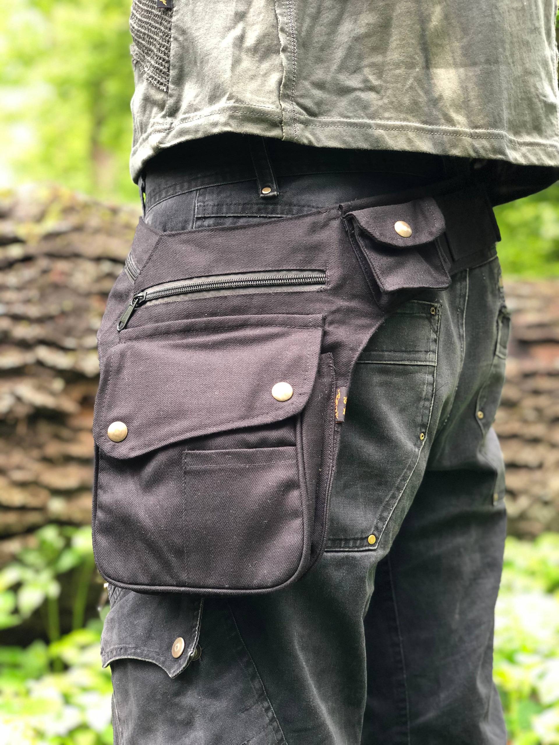Gürteltasche Halftertasche Billie Geräumiges Halfterbelt >> Schwarz Schwerer Stoff Jungle - Goa Bauchtasche Gürteltasche Halftertasche Billie Geräumiges Halfterbelt >> Schwarz Schwerer Stoff Jungle - Goa Bauchtasche von JungleTripDesign