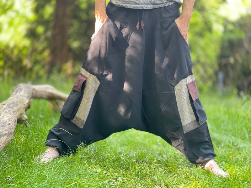 Tiefe Harems Hose Für Männer Luftiger Baumwollstoff - 4 Taschen 3 Farbkombis >> Jungle, Tanzen, Chillen, Goa, Freak Tiefe Harems Hose Für Männer Luftiger Baumwollstoff - 4 Taschen 3 Farbkombis >> Jungle, Tanzen, Chillen, Goa, Freak von JungleTripDesign