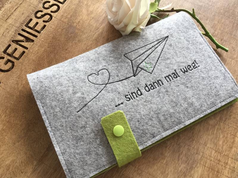 Familien - Reise-Etui Papierflieger Reisepasshülle Personalisiert von JuniEngel