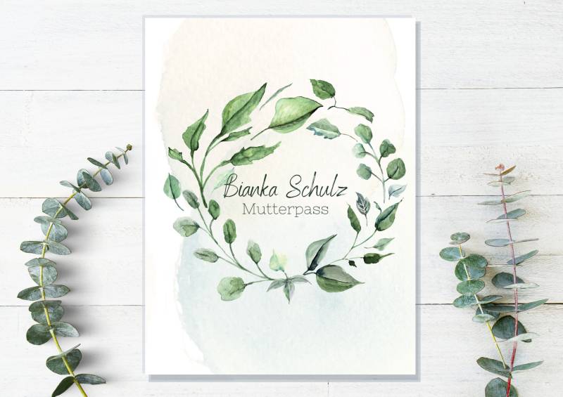 Mutterpasshülle | Eukalyptus Kranz Aquarell Personalisiert Mit Namen Schwangerschaft Mutterpass Geschenk Für Schwangere Geburt von JuniaGeschenkeladen