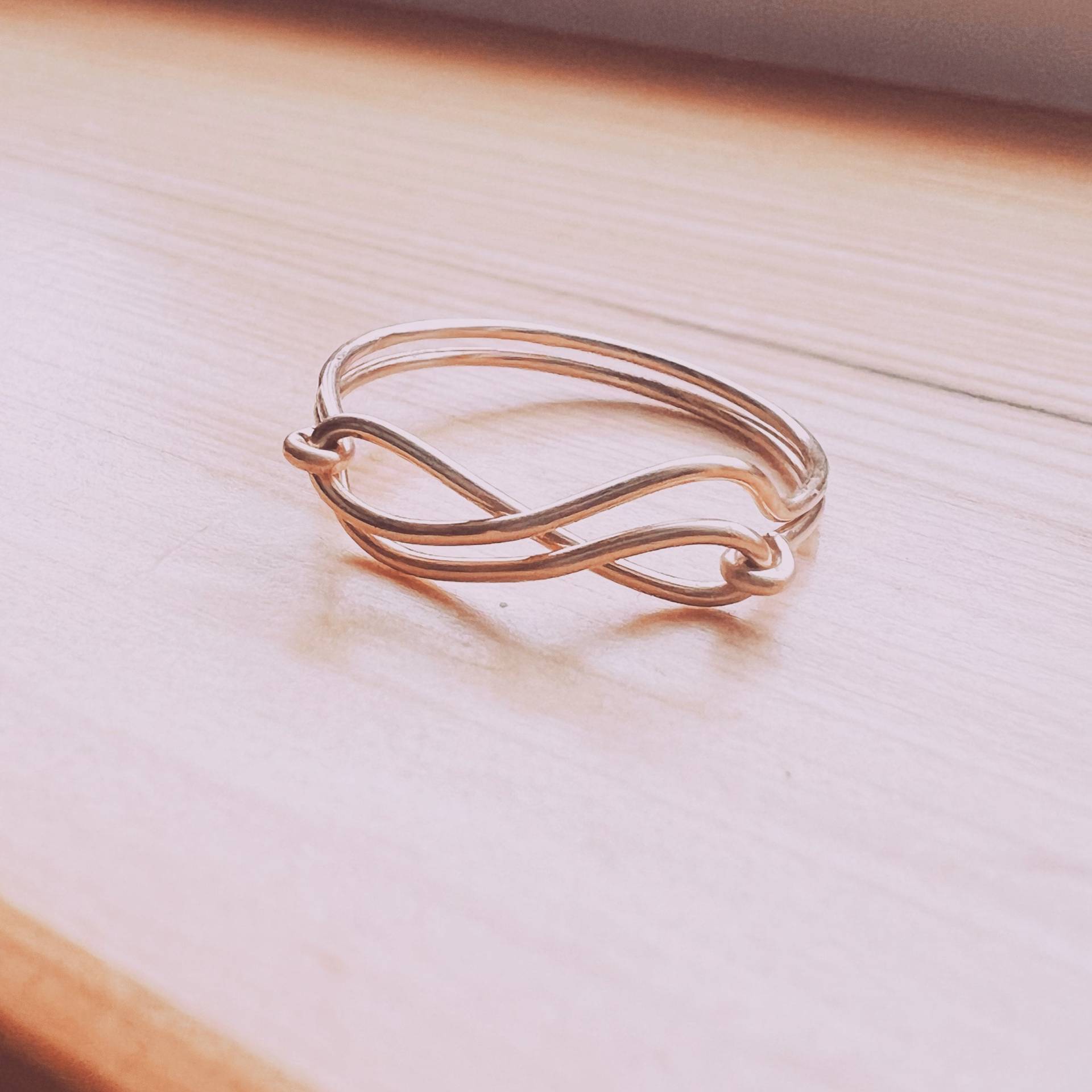 Unendlichkeitsring Unendlichkeitsring von JuniperStoneDesigns
