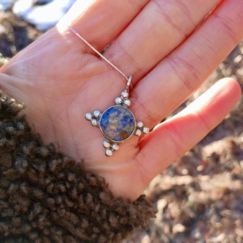 Handcrafted Silver Pendant Blue & Stone Handcrafted Silver Pendant Blue & Stone von JunipersTreasury
