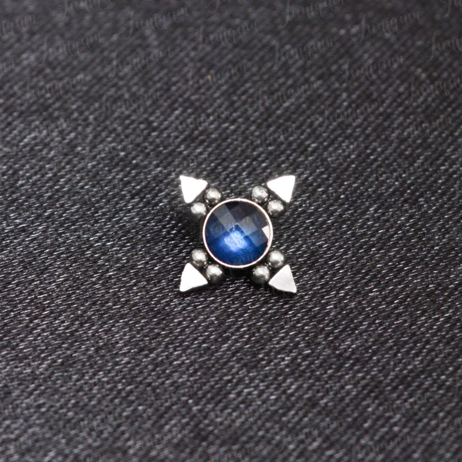 Dermaler Spitzenschmuck. Dermal Piercing Schmuck. Ein Aus Chirurgenstahl. Anker Top von Juniqum
