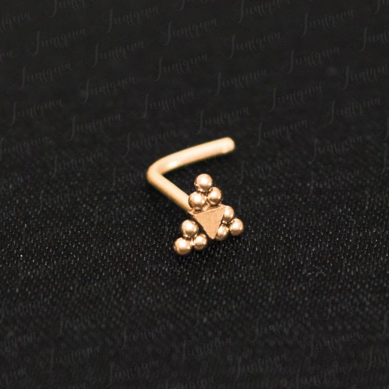 Nasenstecker. Nasenstecker Aus Chirurgenstahl. Nasenringstecker. Nasenschmuck. Nasenpiercing-stecker. Nasenknochenstecker 18G. Nasenschraube Gold von Juniqum