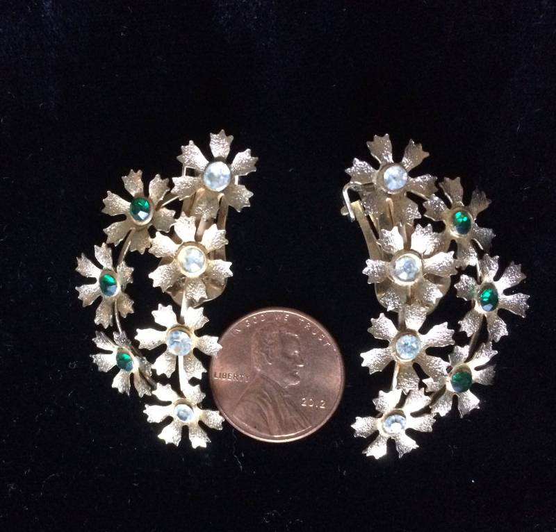 Vintage 50Er Florale Kletterer Ohrringe Mit Strass-Centern Vintage 50Er Florale Kletterer Ohrringe Mit Strass-Centern von JunkQueenJellyBean