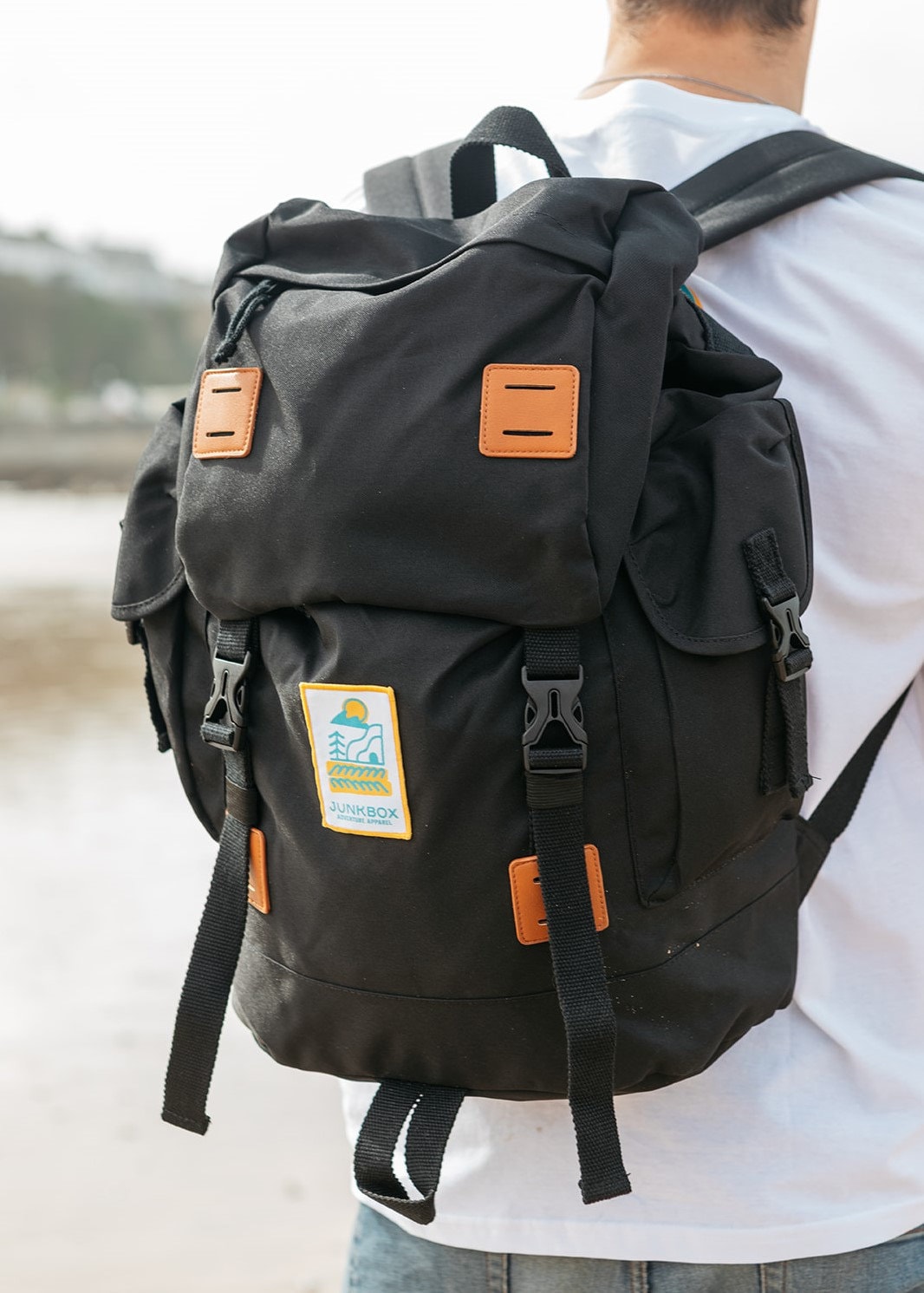 Der Entdecker-Rucksack in Schwarz ~ Großer Rucksack, Reisetasche, Urlaubstasche, Unisex Tasche, Schwarzer Handgemacht, Auf Reisen Der Entdecker-Rucksack in Schwarz ~ Großer Rucksack, Reisetasche, Urlaubstasche, Unisex Tasche, Schwarzer Handgemacht, Auf Reisen von JunkboxApparel