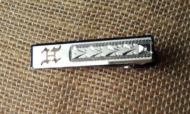 "sterling Silber "H" Monogramm Bar Krawattenklammer." von Juntiqueaux