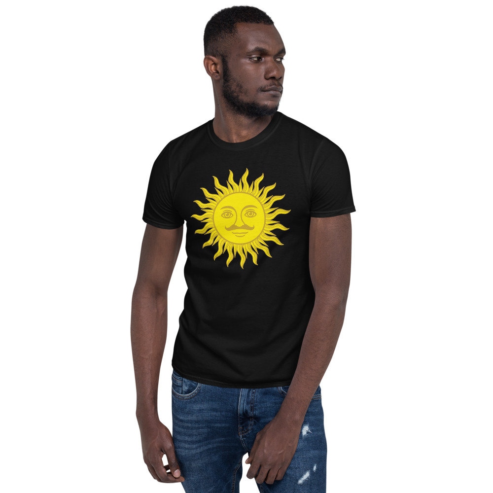 King Arthur Holy Grail Sun Kurzarm Unisex T-Shirt von JuntoTees