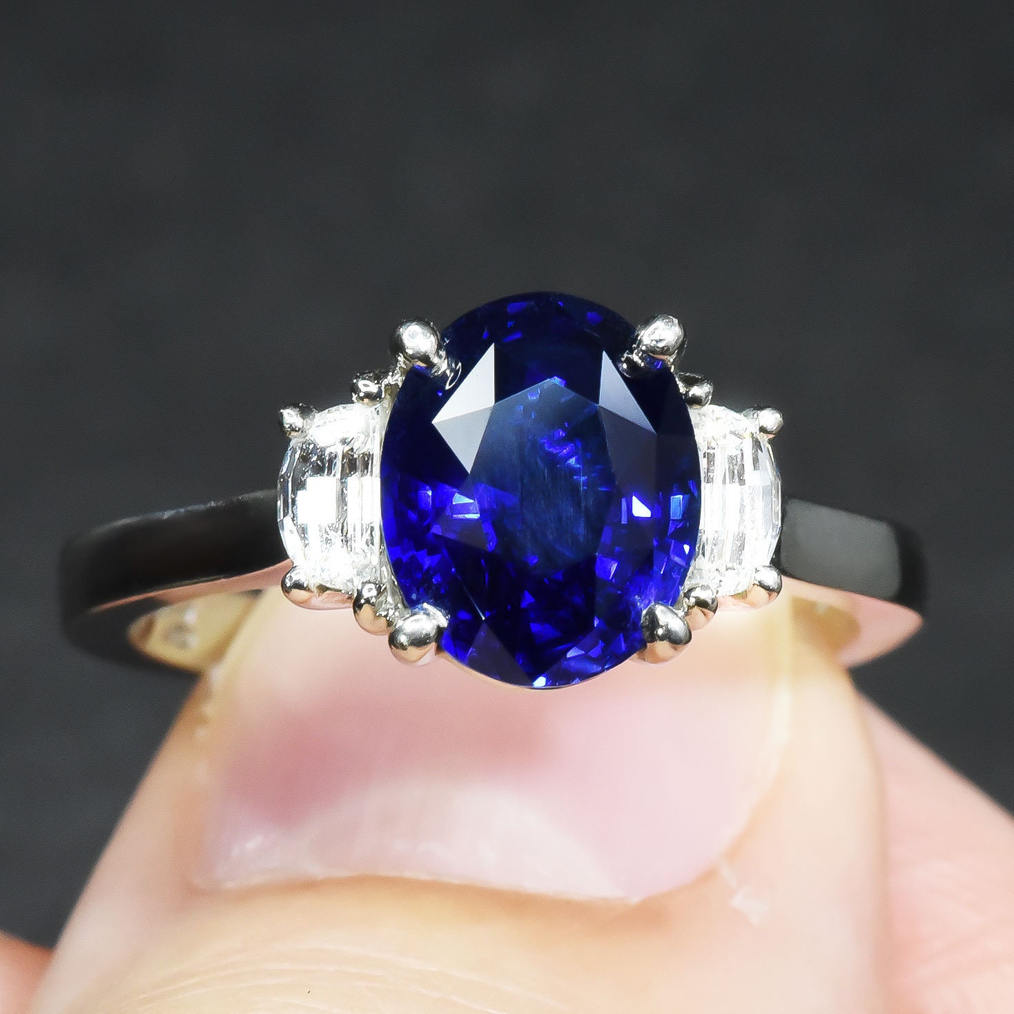 Blauer Saphir 2, 72 Karat Ring Für Frauen, Verlobungsring Platin, Diamant Ring, Drei Stein Gia von JupiterGemLA