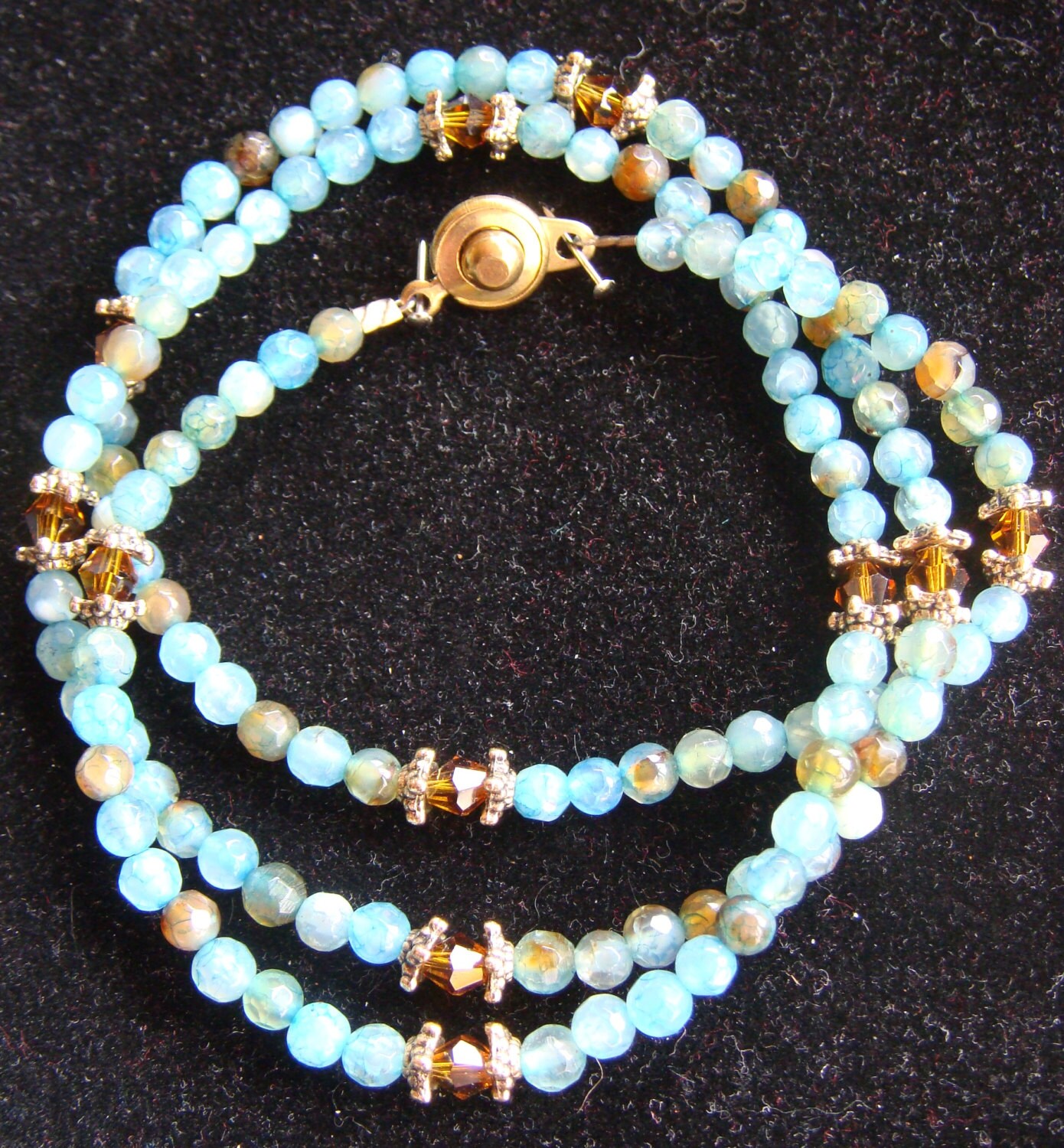 Blauer Achat, Topas Farbige Kristall Und Messing Akzente Armband Oder Halskette Ohrringe Blauer Achat, Topas Farbige Kristall Und Messing Akzente Armband Oder Halskette Ohrringe von JupiterMoonDesigns