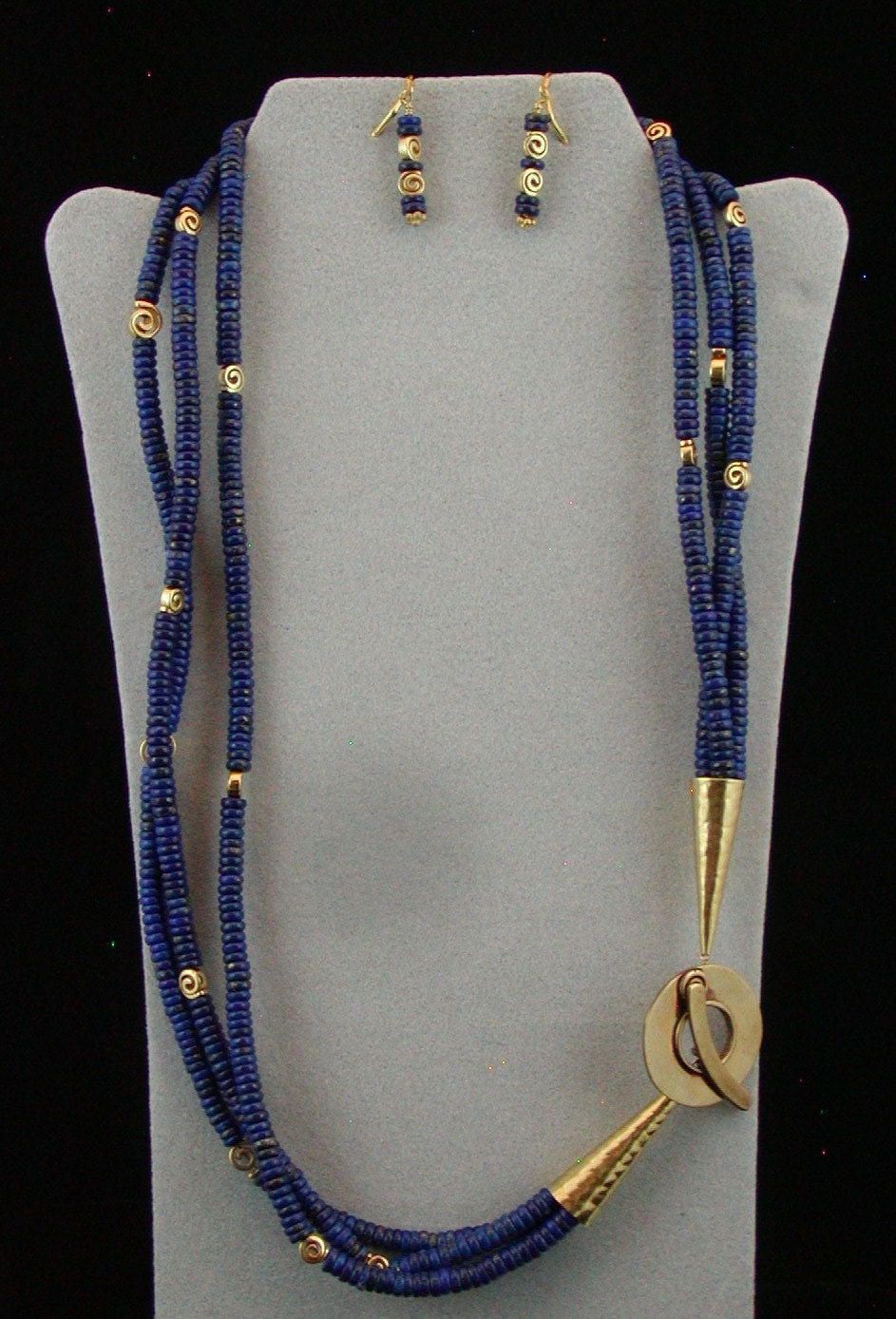 Lapis Und Vermeil Gold Halskette Ohrring Set Lapis Und Vermeil Gold Halskette Ohrring Set von JupiterMoonDesigns