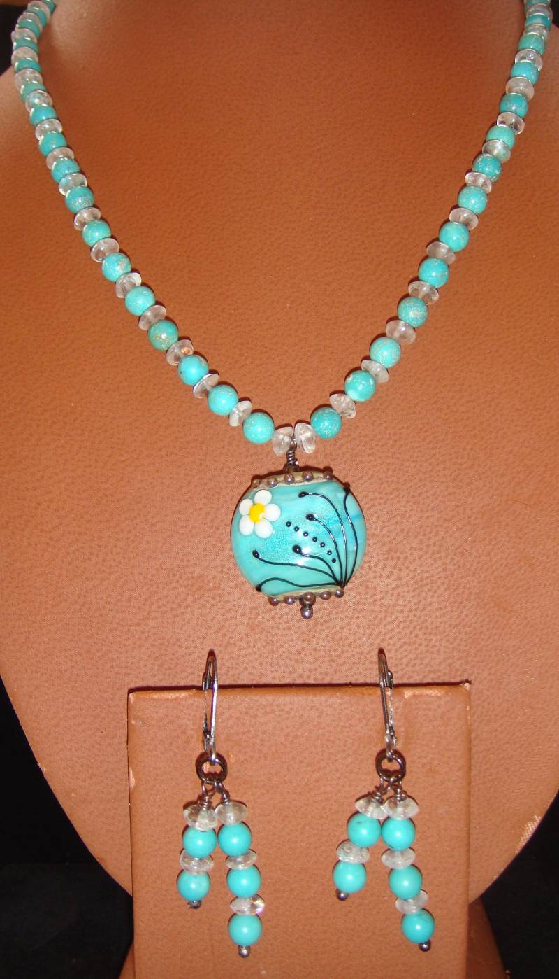 Türkis Und Apatit Halskette Ohrringe Set Mit Murano Glas Anhänger Türkis Und Apatit Halskette Ohrringe Set Mit Murano Glas Anhänger von JupiterMoonDesigns