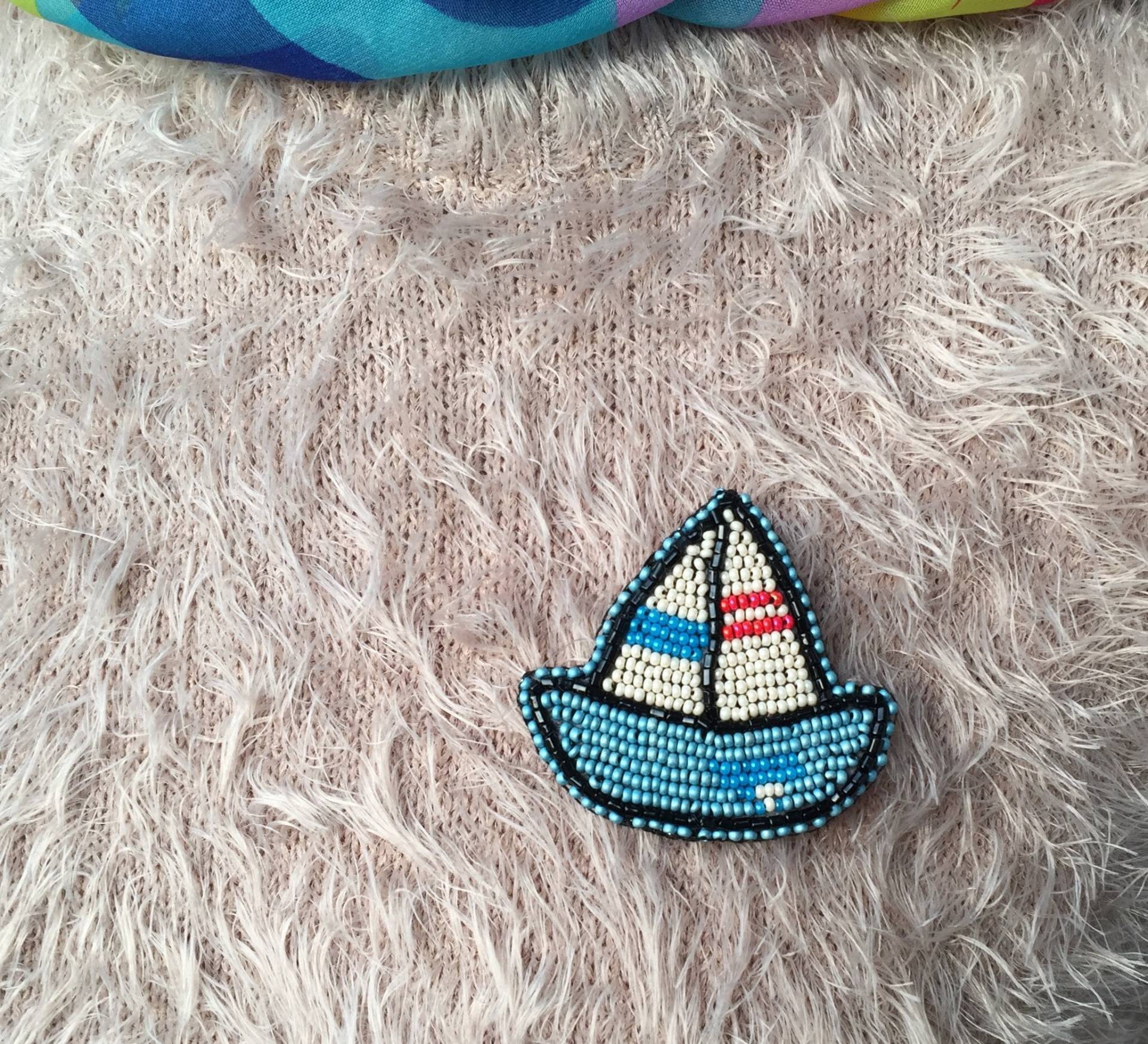 Bootbrosche, Brosche, Meer Bootbrosche, Perlen Brosche Bootbrosche, Brosche, Meer Bootbrosche, Perlen Brosche von JurateDD