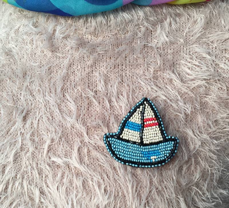 Bootbrosche, Brosche, Meer Bootbrosche, Perlen Brosche von JurateDD