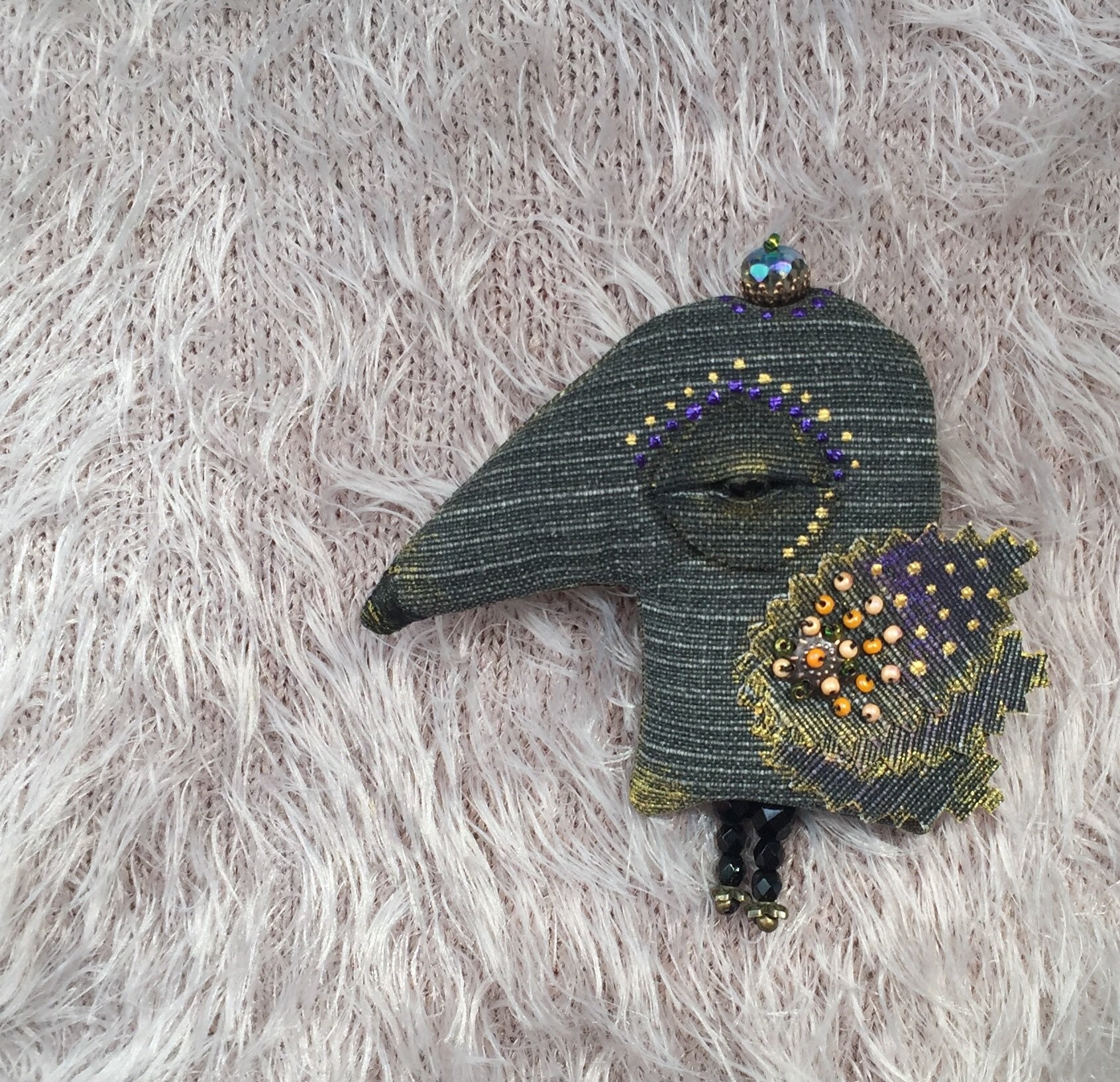 Jeans Raben-Brosche, Schwarze Brosche, Vogelbrosche, Rabe Brosche Art Jeans Raben-Brosche, Schwarze Brosche, Vogelbrosche, Rabe Brosche Art von JurateDD